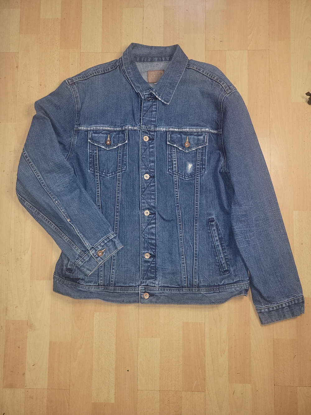 Vintage 2003 Gap 1969 Authentic Denim Distressed Trucker Jean Jacket